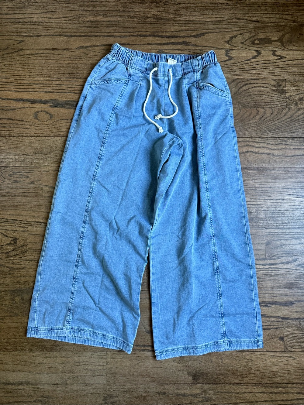 Aerie Wide Leg Pull-On Jeans in Light Blue -new with tags - Picture 2 of 4